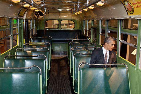 Barack Obama besöker Rosa Park-bussen